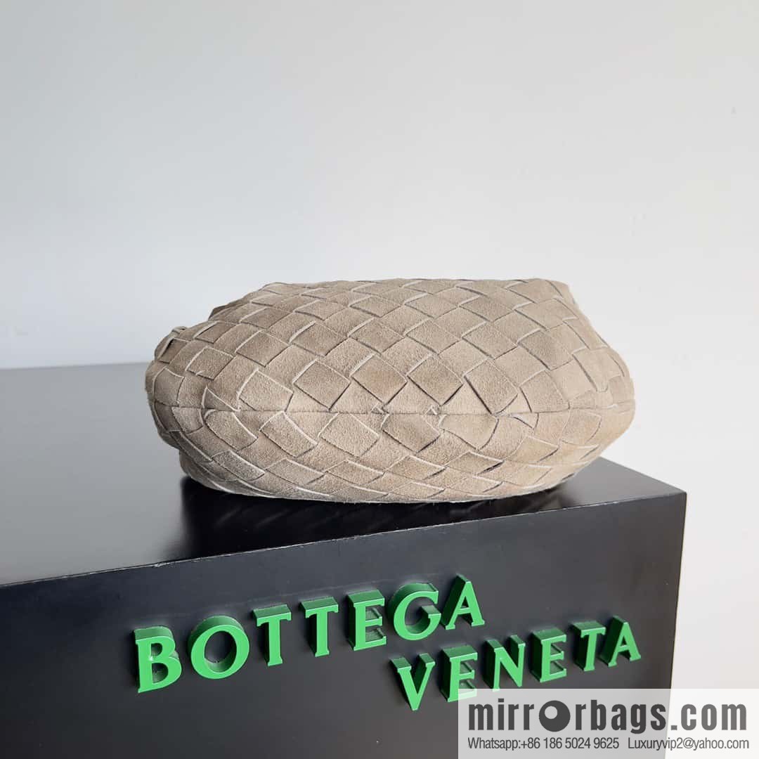 Bv2022 new product, Yangzu Mini Jodie woven suede knotted round hobo bag, model: 651876 Yangzu taupe
