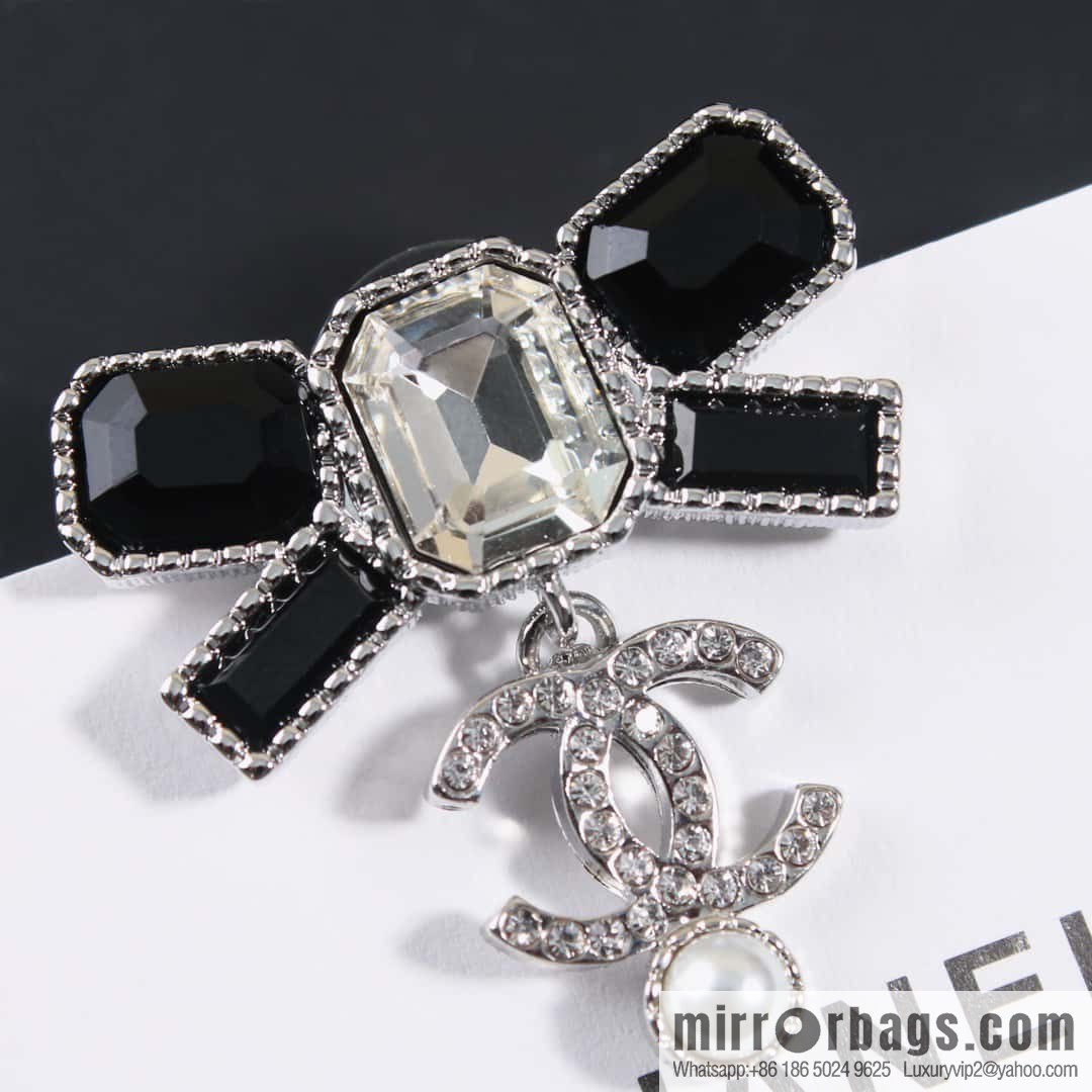 ☀️New ☑️ Chanel double c black bow earrings stud earrings