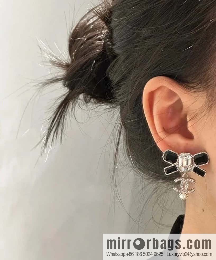 ☀️New ☑️ Chanel double c black bow earrings stud earrings