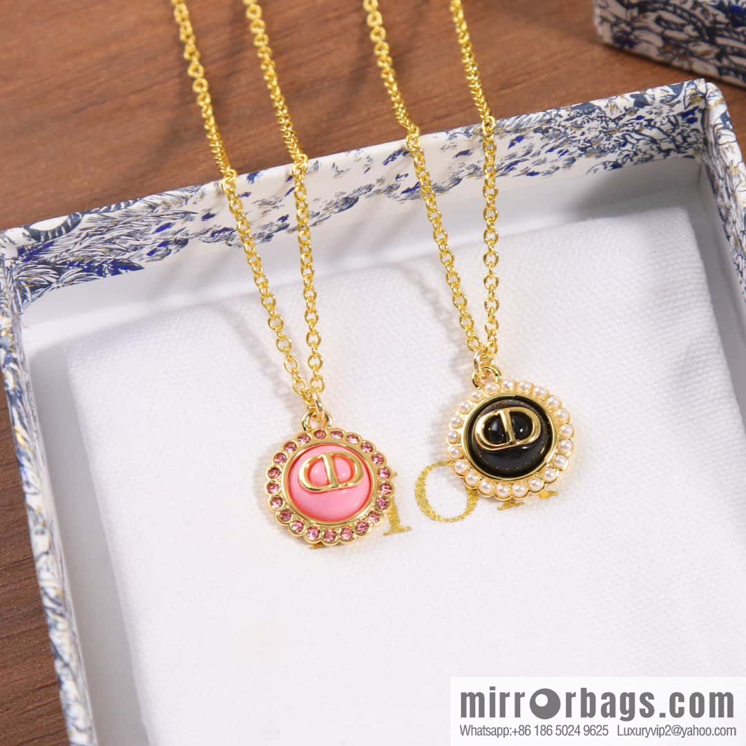 New ☑️ DIOR black pink CD necklace