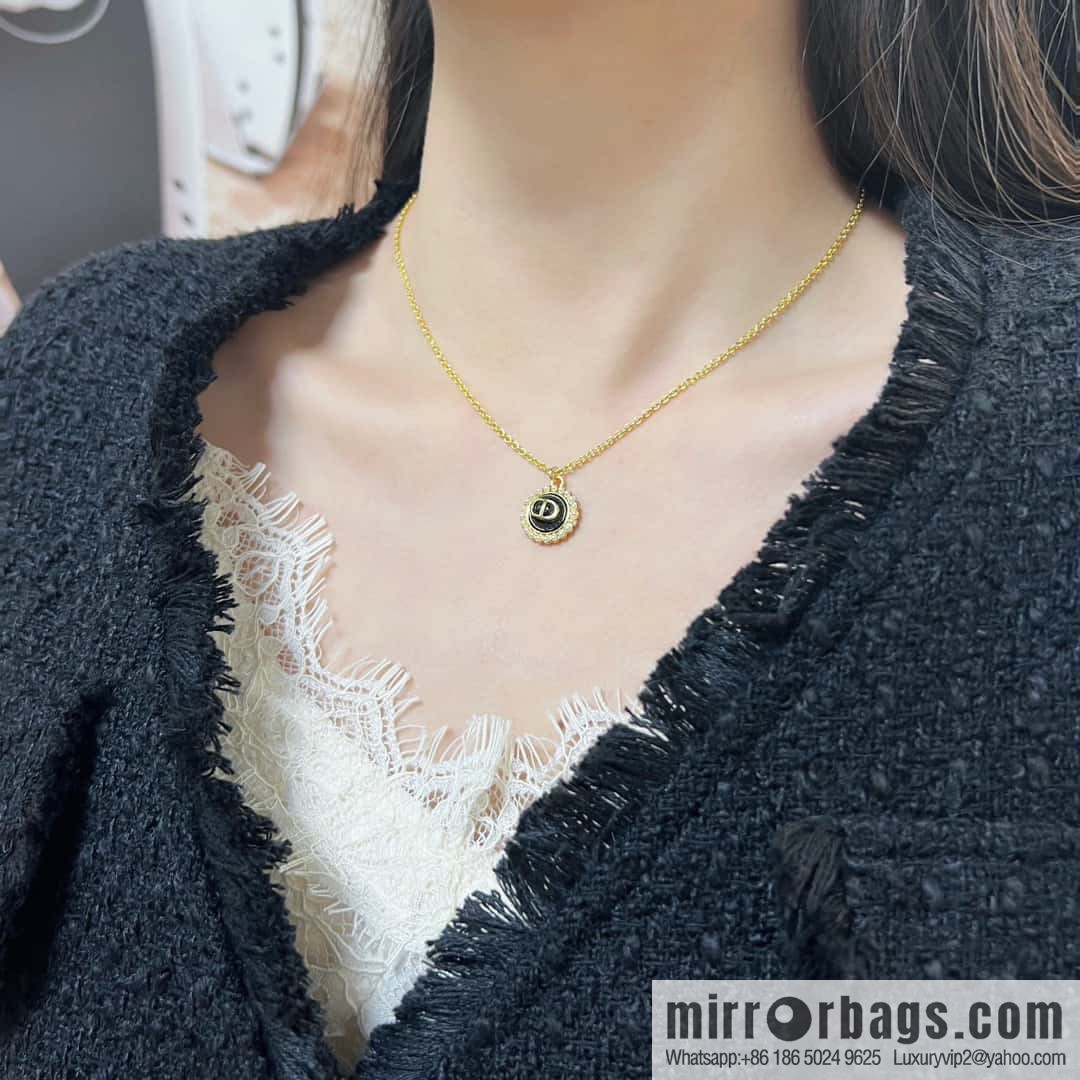 New ☑️ DIOR black pink CD necklace