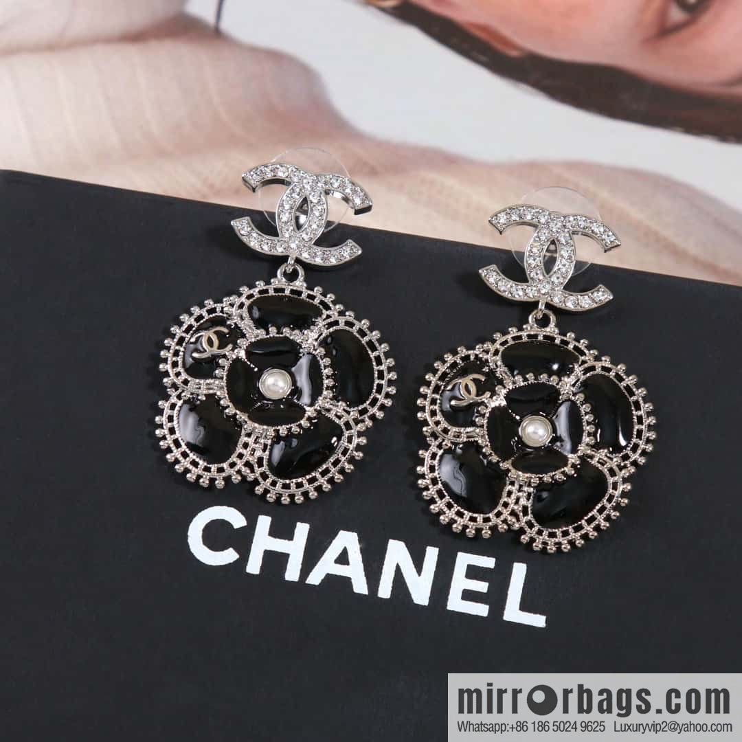 ☀️New ☑️ chanel c2 double c pink black camellia earrings
