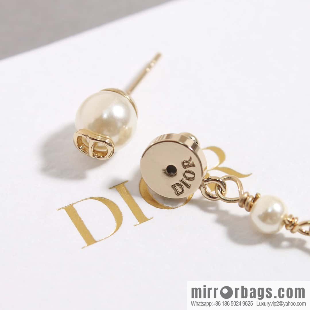 New ☑️ Dior tassel gold butterfly pearl CD stud earrings