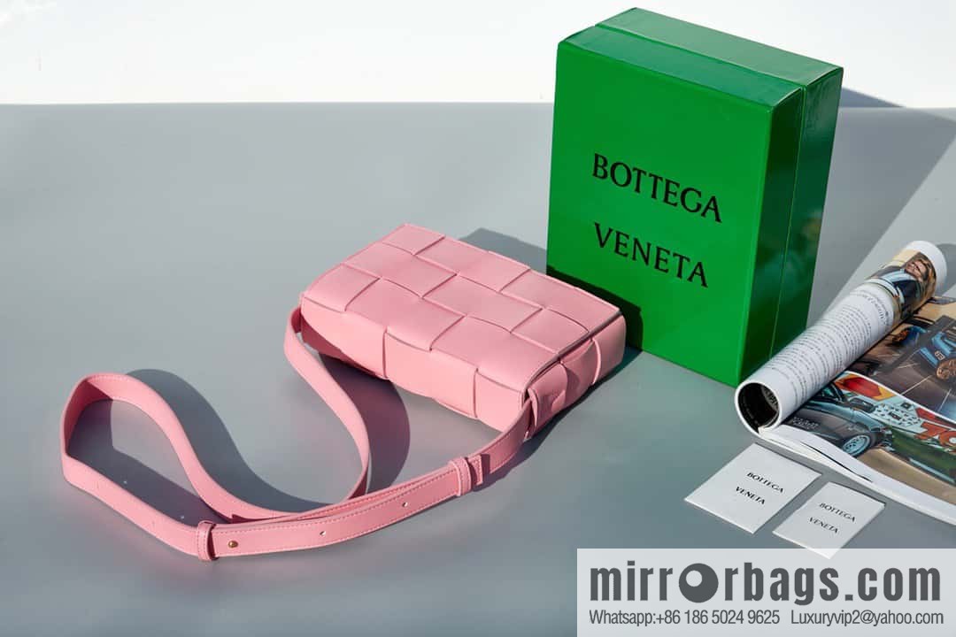 Bottega Veneta Code: 80820 #cassette bag pink