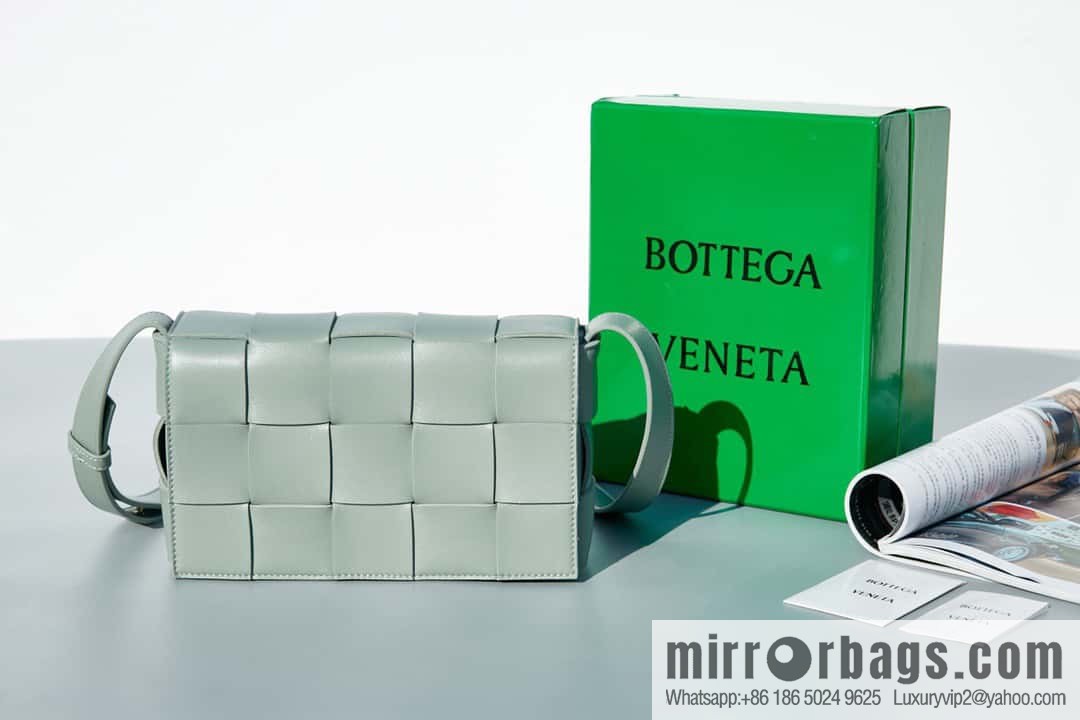 Bottega Veneta Number: 80820 #cassette weaving Rubik's Cube bag, sage green