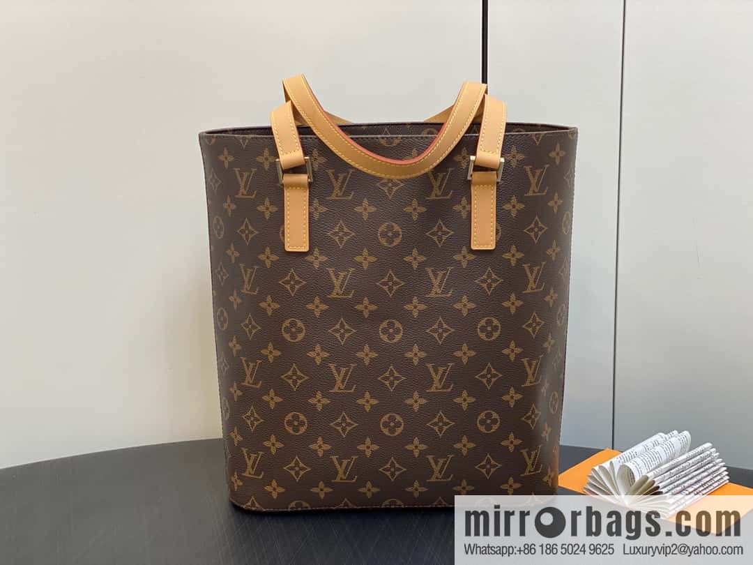 [Boutique‑grade] M51170 monogram yellow leather, medieval bag series M51170 51172 Vivian Cc vegetable basket out of print medieval bag Vivian