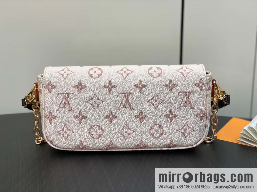 [Boutique‑grade] M83091 white flower M81911 chain bag series Wallet On Chain Ivy handbag