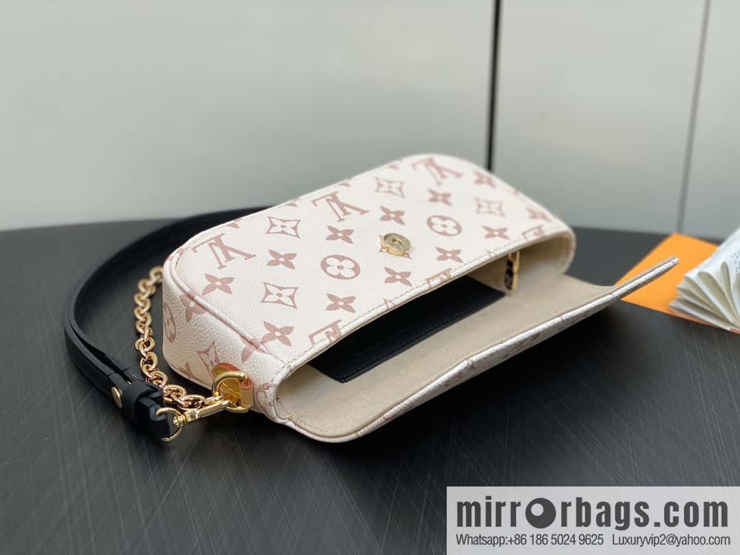 [Boutique‑grade] M83091 white flower M81911 chain bag series Wallet On Chain Ivy handbag