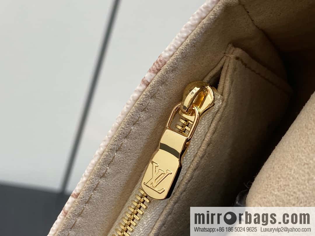 [Boutique‑grade] M83091 white flower M81911 chain bag series Wallet On Chain Ivy handbag