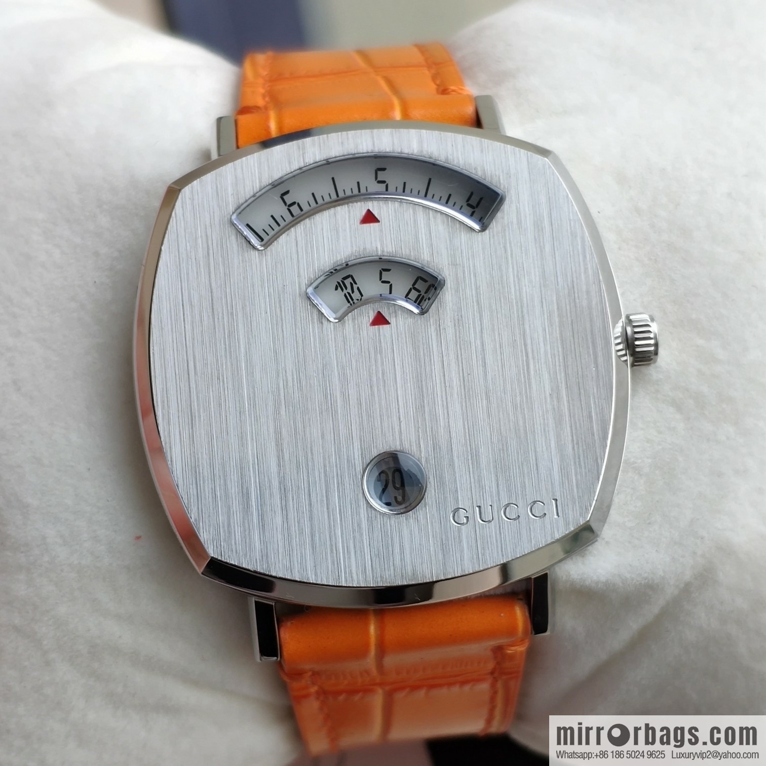 Gucci GUCCl's latest 316L stainless steel calfskin strap watch