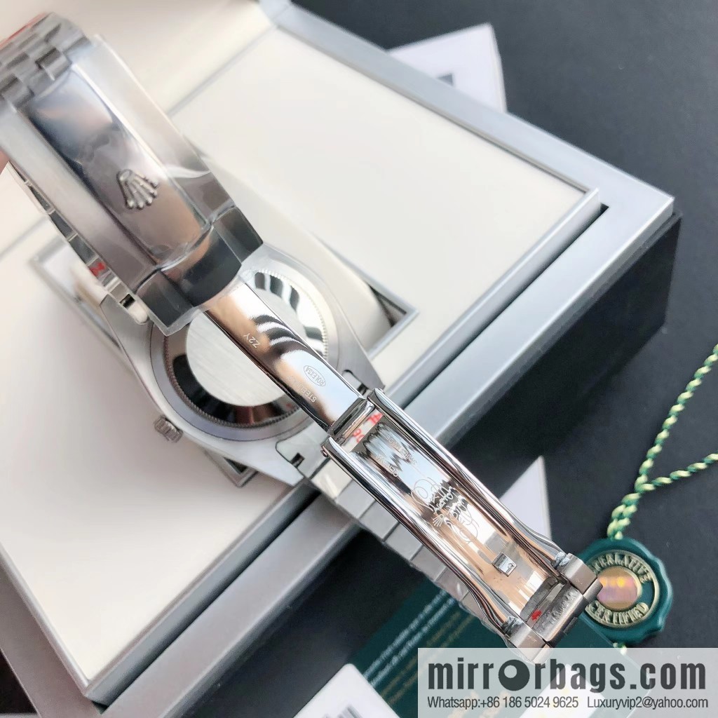 2022 official synchronization latest version - Middle East digital face log watch