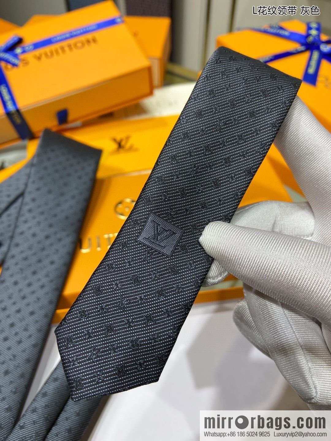 LV Louis Vuitton 100% top jacquard silk L-pattern tie