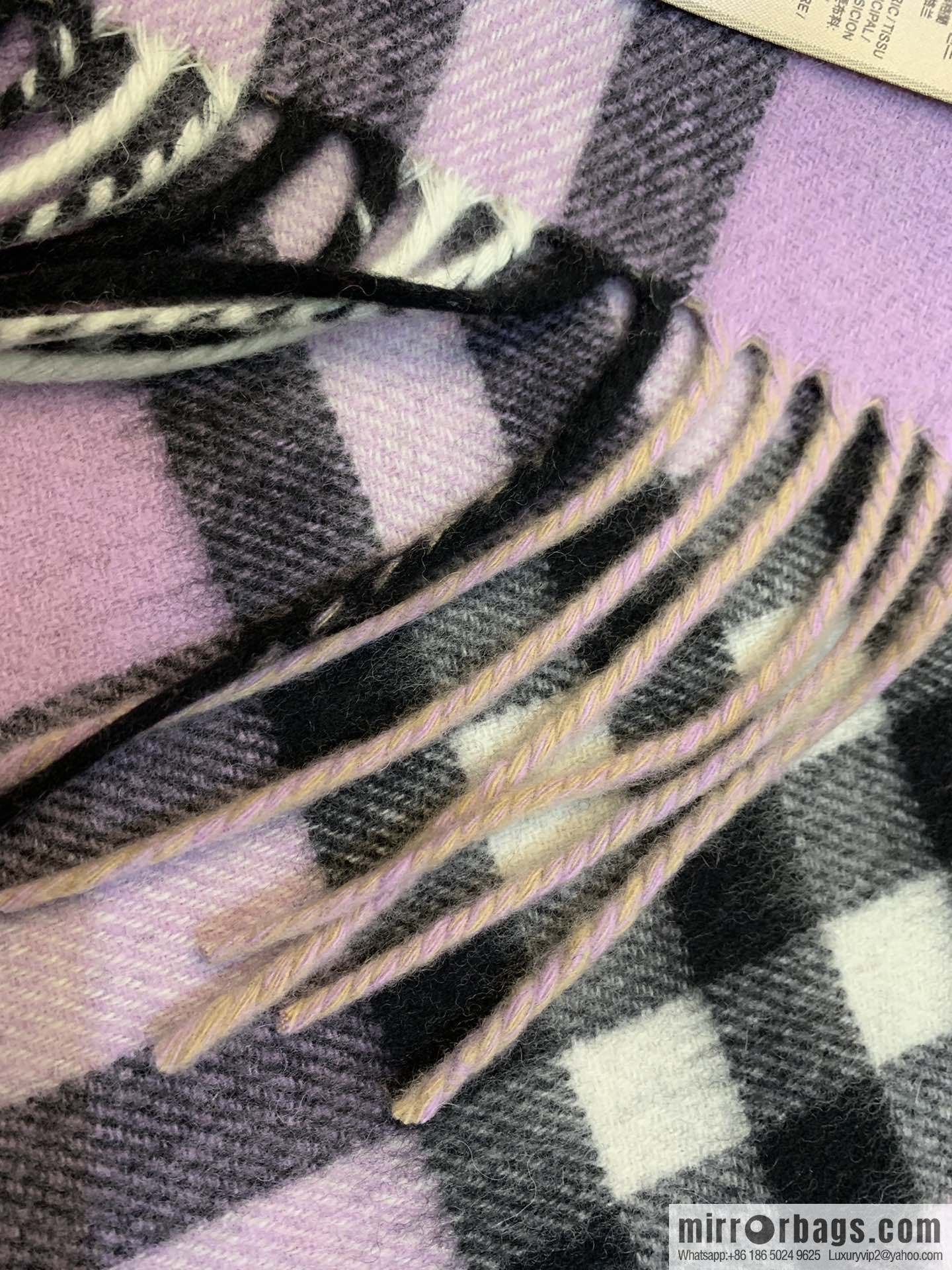 Burberry Burberry Scottish Worsted Cashmere Scarf