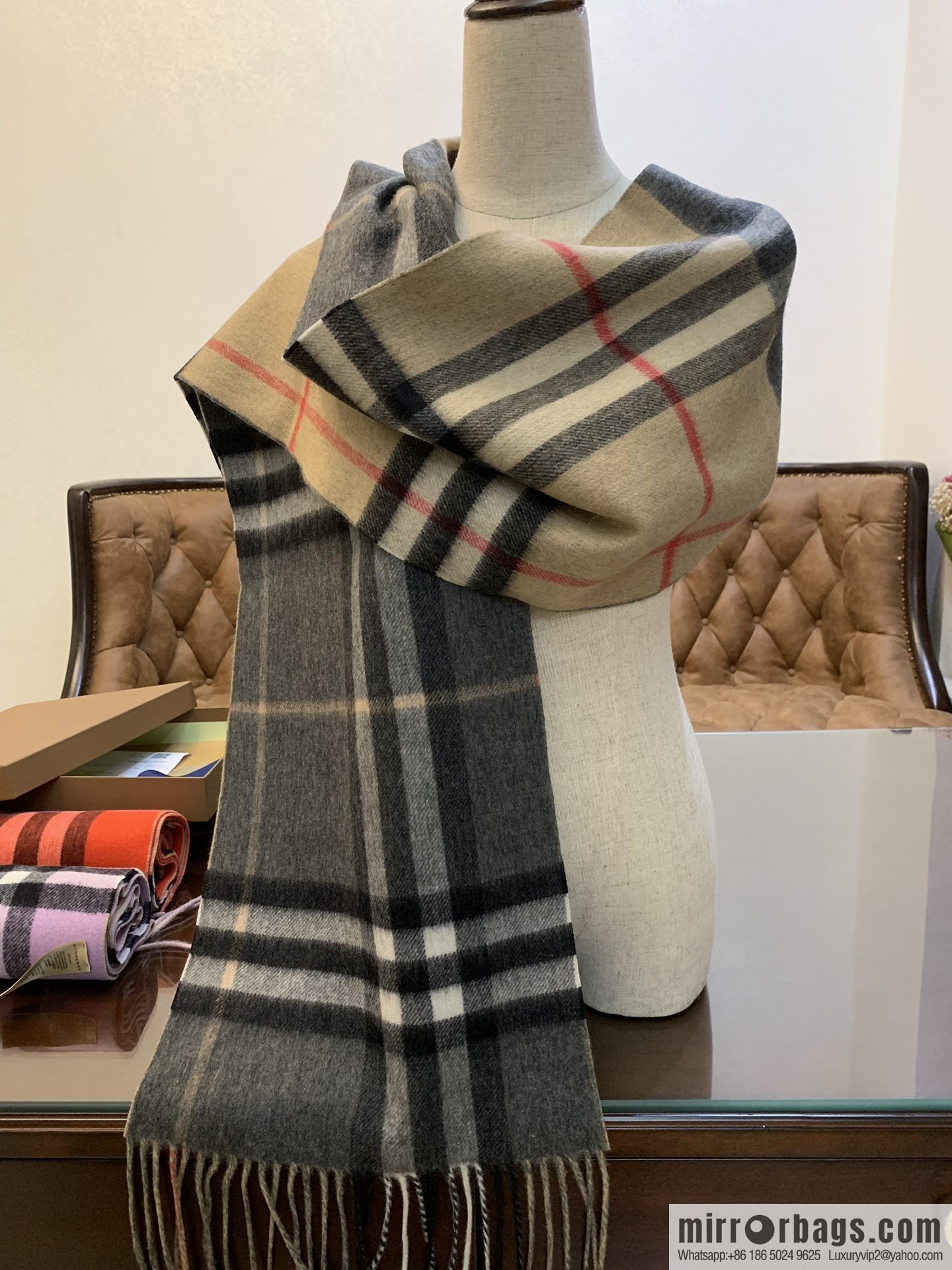 Burberry Burberry Scottish Worsted Cashmere Scarf