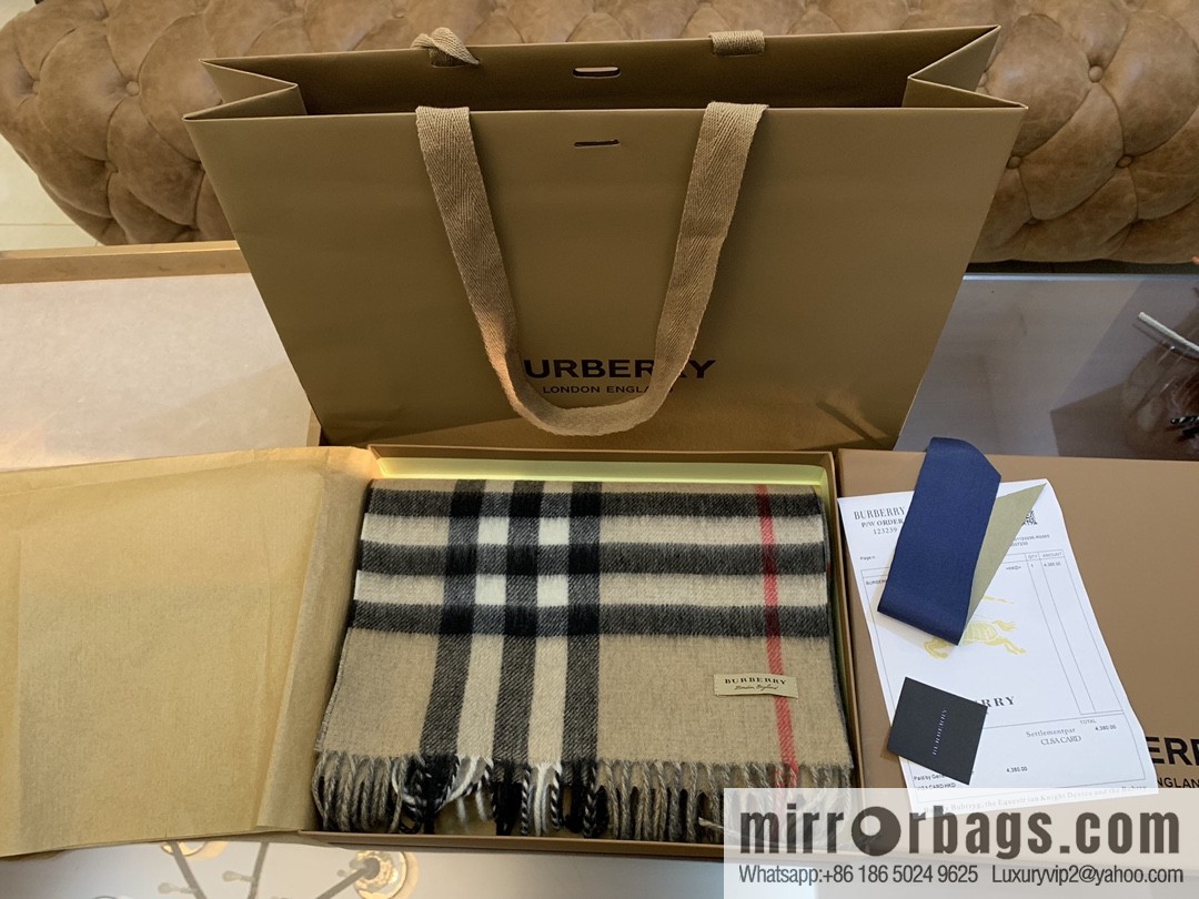 Burberry Burberry Scottish Worsted Cashmere Scarf
