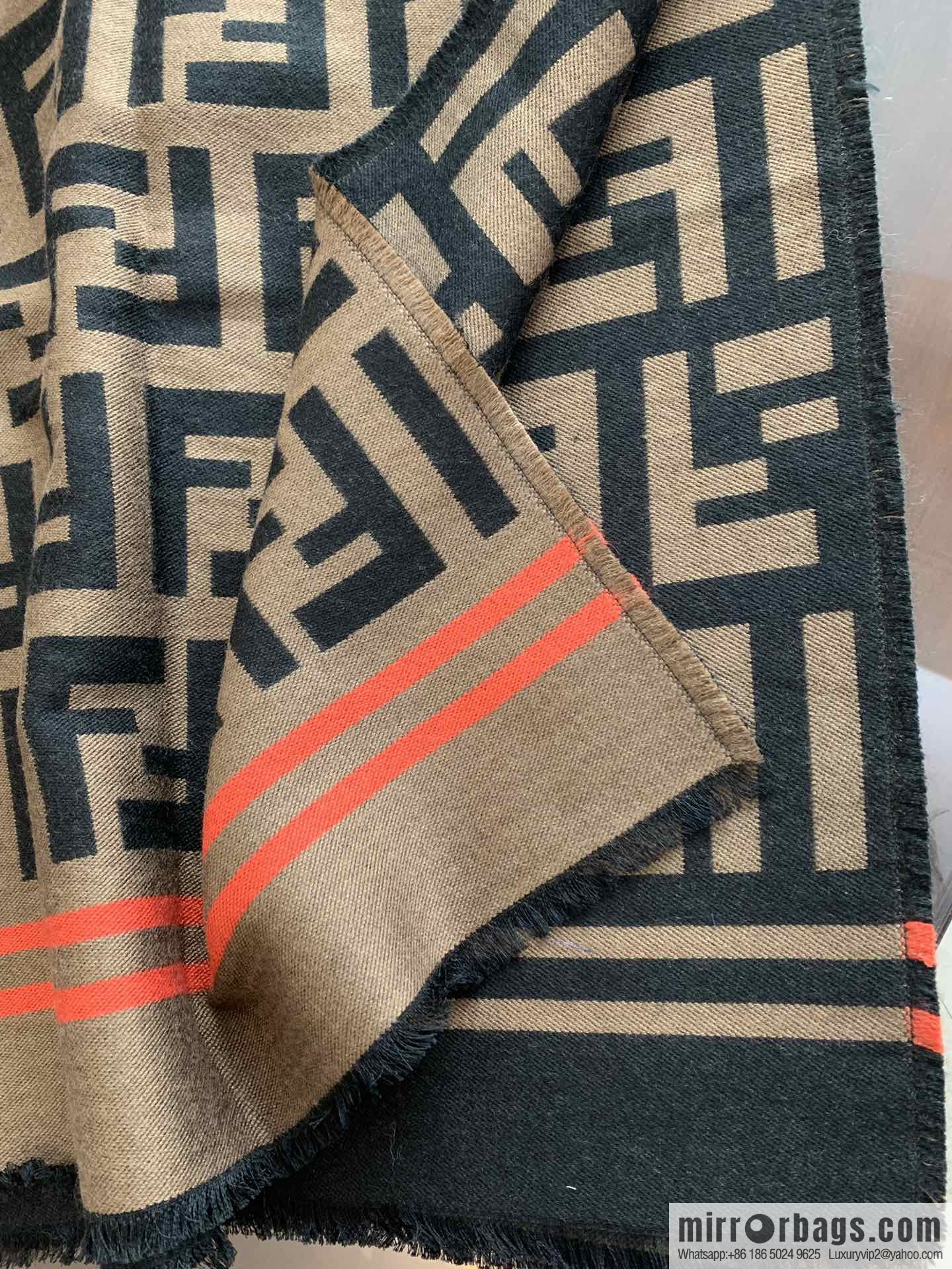 FENDI Fendi 95% wool + 5% silk FD alphabet jacquard cape