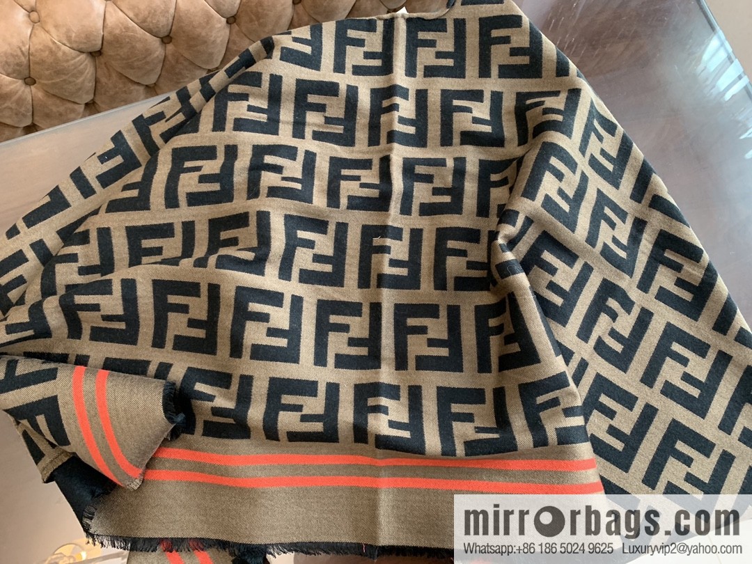 FENDI Fendi 95% wool + 5% silk FD alphabet jacquard cape