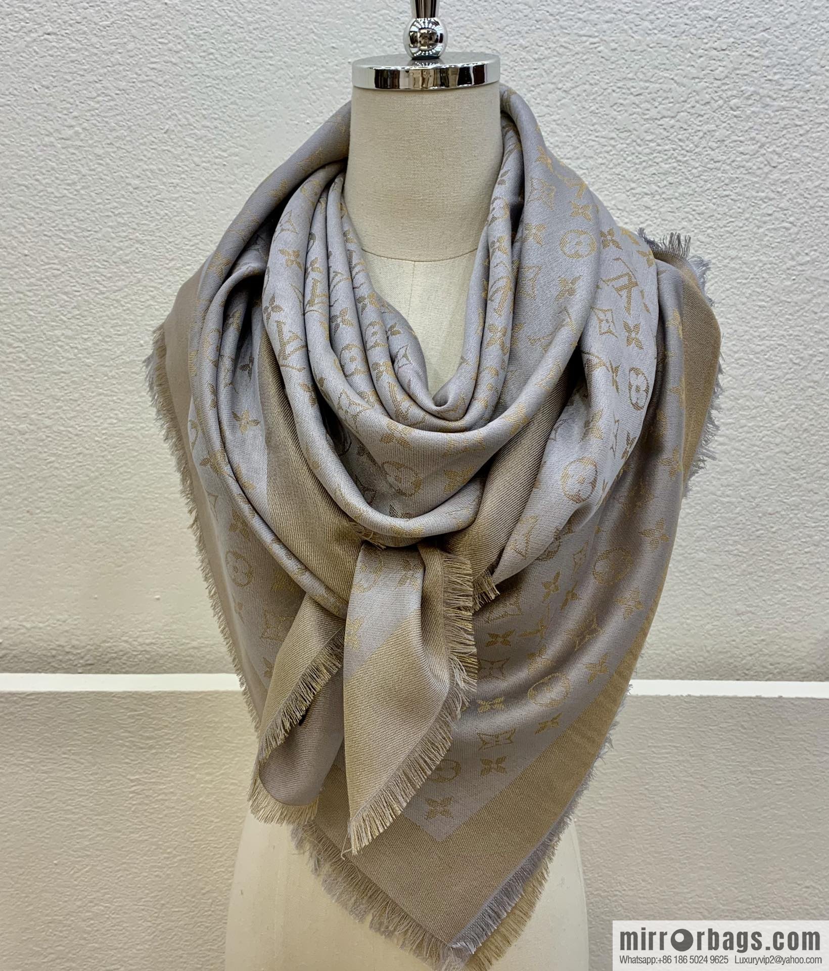 LV Louis Vuitton Shine Monogram Dyed Yarn Wire Blended Shawl M75122 M70805 M75120 M75121 M75123