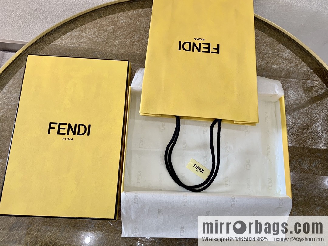 FENDI Fendi 95% wool + 5% silk FD alphabet jacquard cape