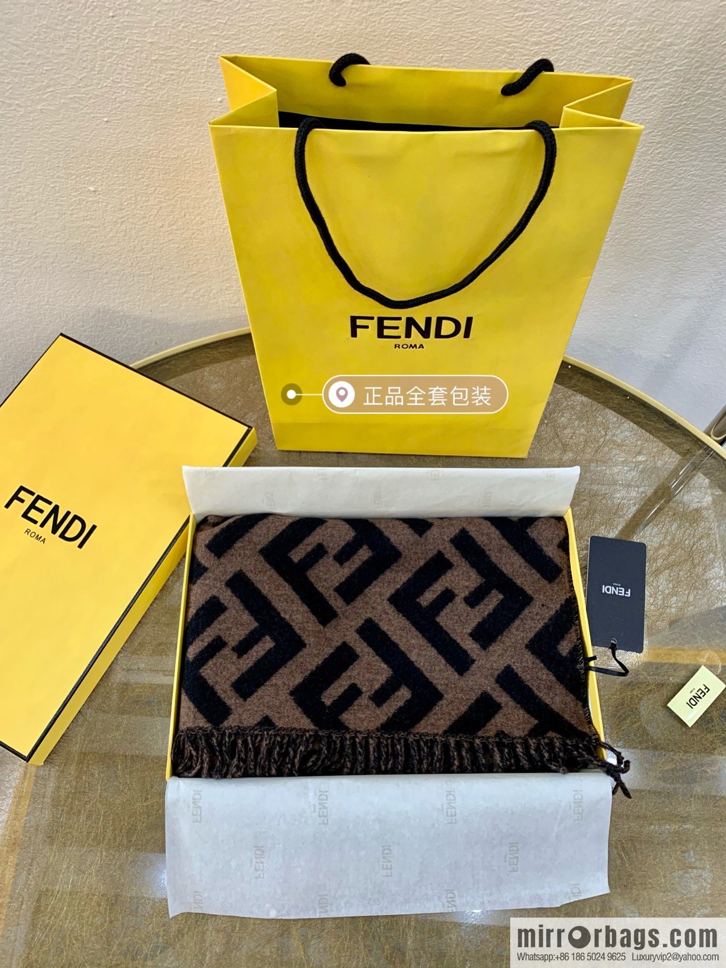 FENDI 2020 new triangular double-sided presbyopia shawl FXT261A8RVF0QE1