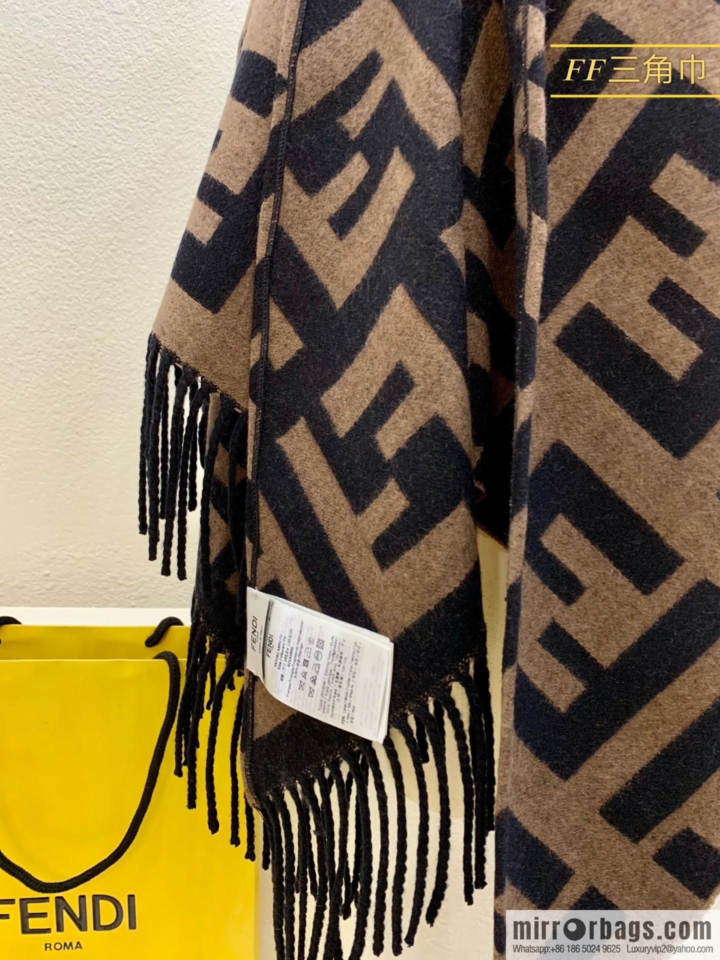 FENDI 2020 new triangular double-sided presbyopia shawl FXT261A8RVF0QE1