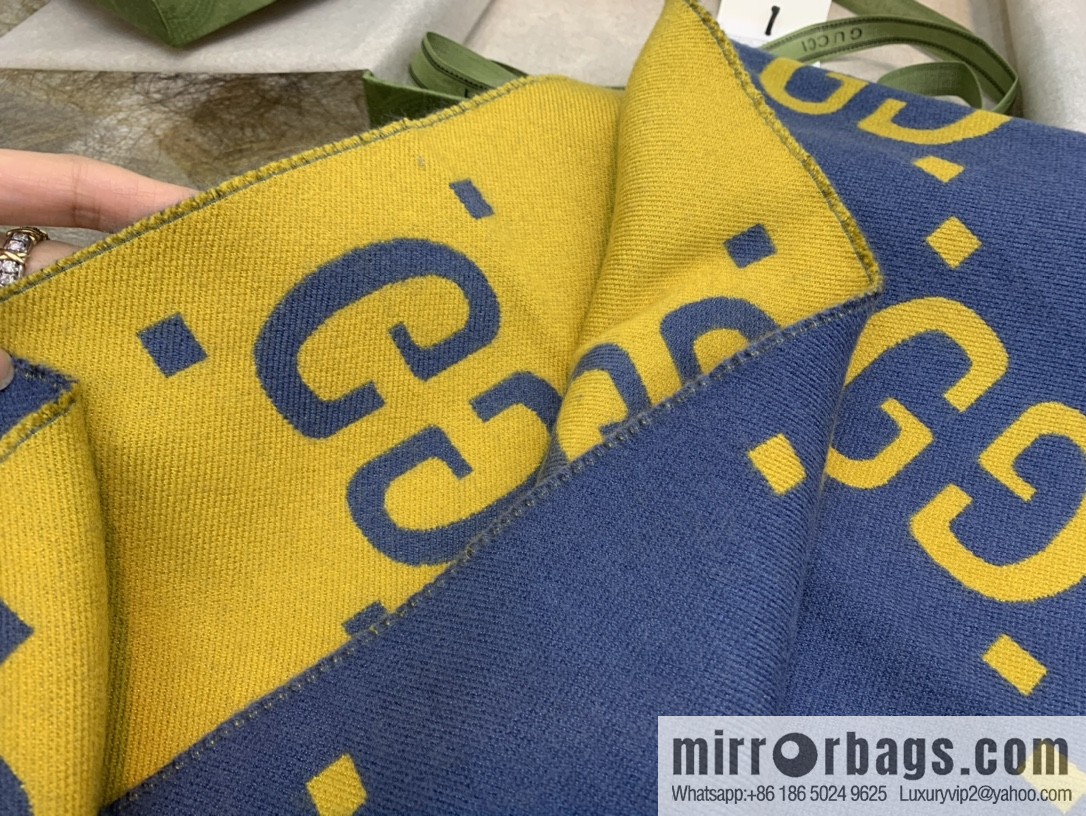 GUCCI Gucci GG pattern wool scarf 495592