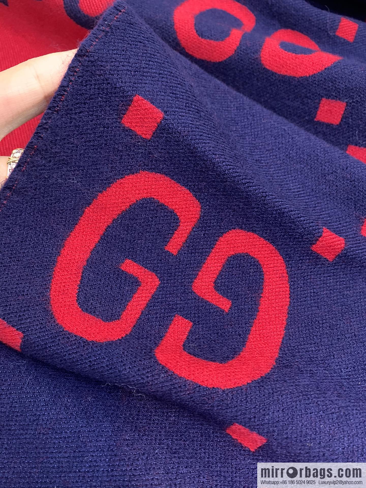 GUCCI Gucci GG pattern wool scarf 495592