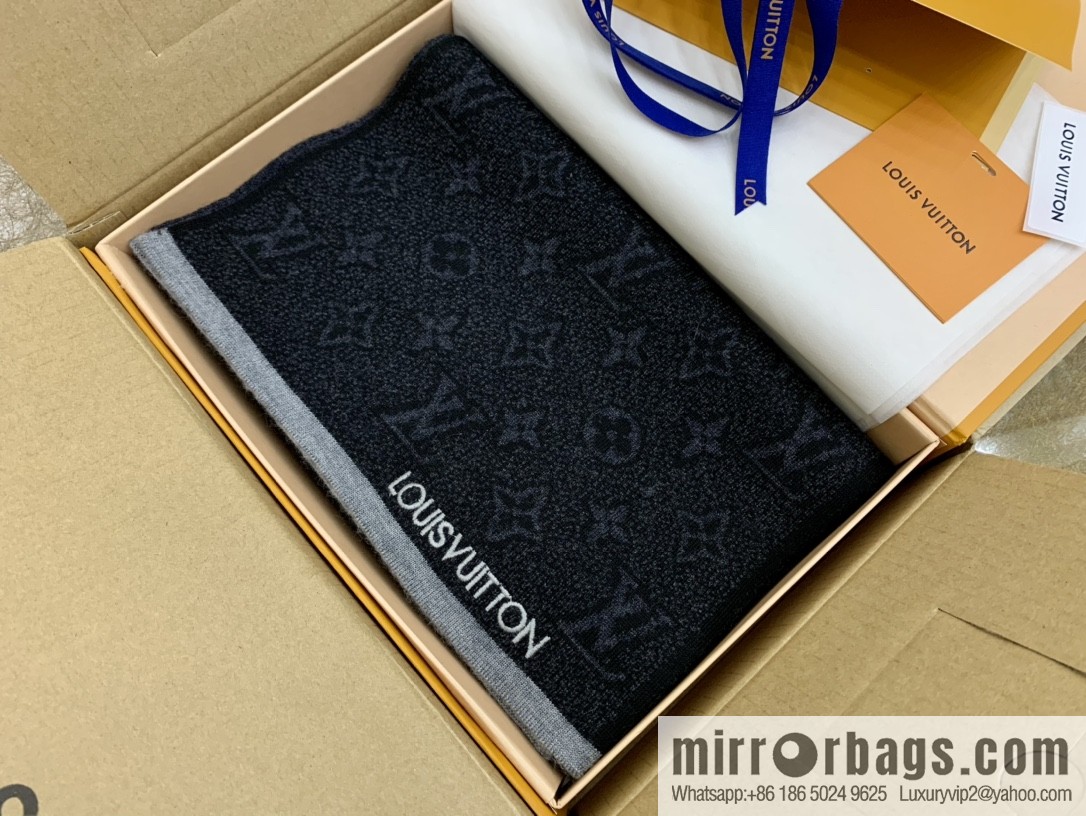 LV Louis Vuitton 100% wool Monogram Eclipse men's scarf