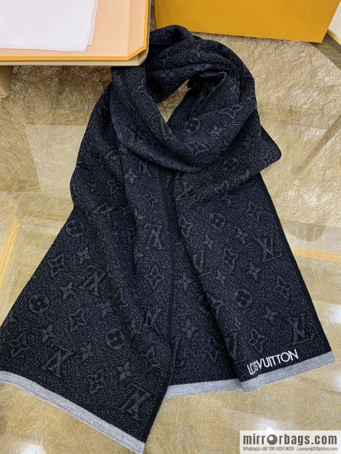 LV Louis Vuitton 100% wool Monogram Eclipse men's scarf
