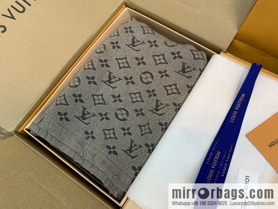 LV Louis Vuitton 100% wool men's wool scarf m78526