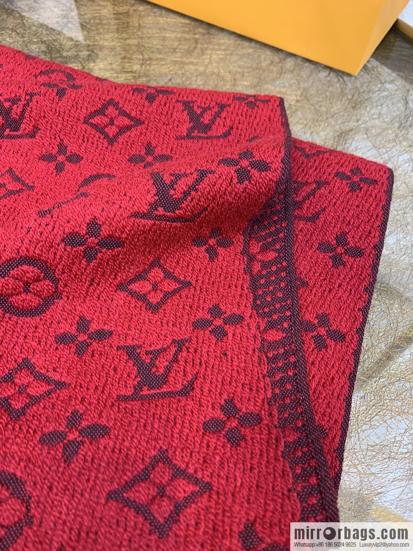 LV Louis Vuitton 100% wool men's wool scarf m78526