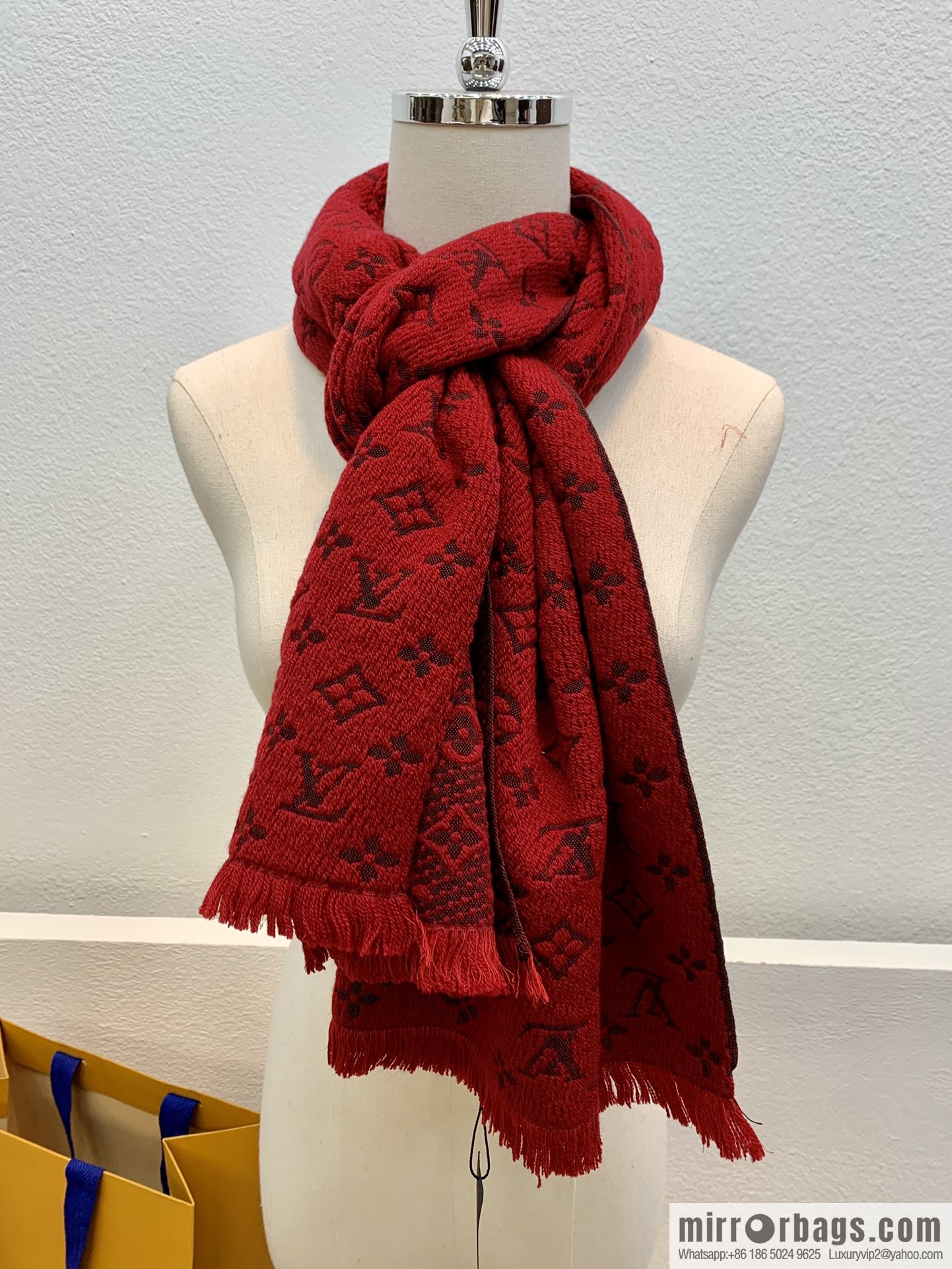 LV Louis Vuitton 100% wool men's wool scarf m78526