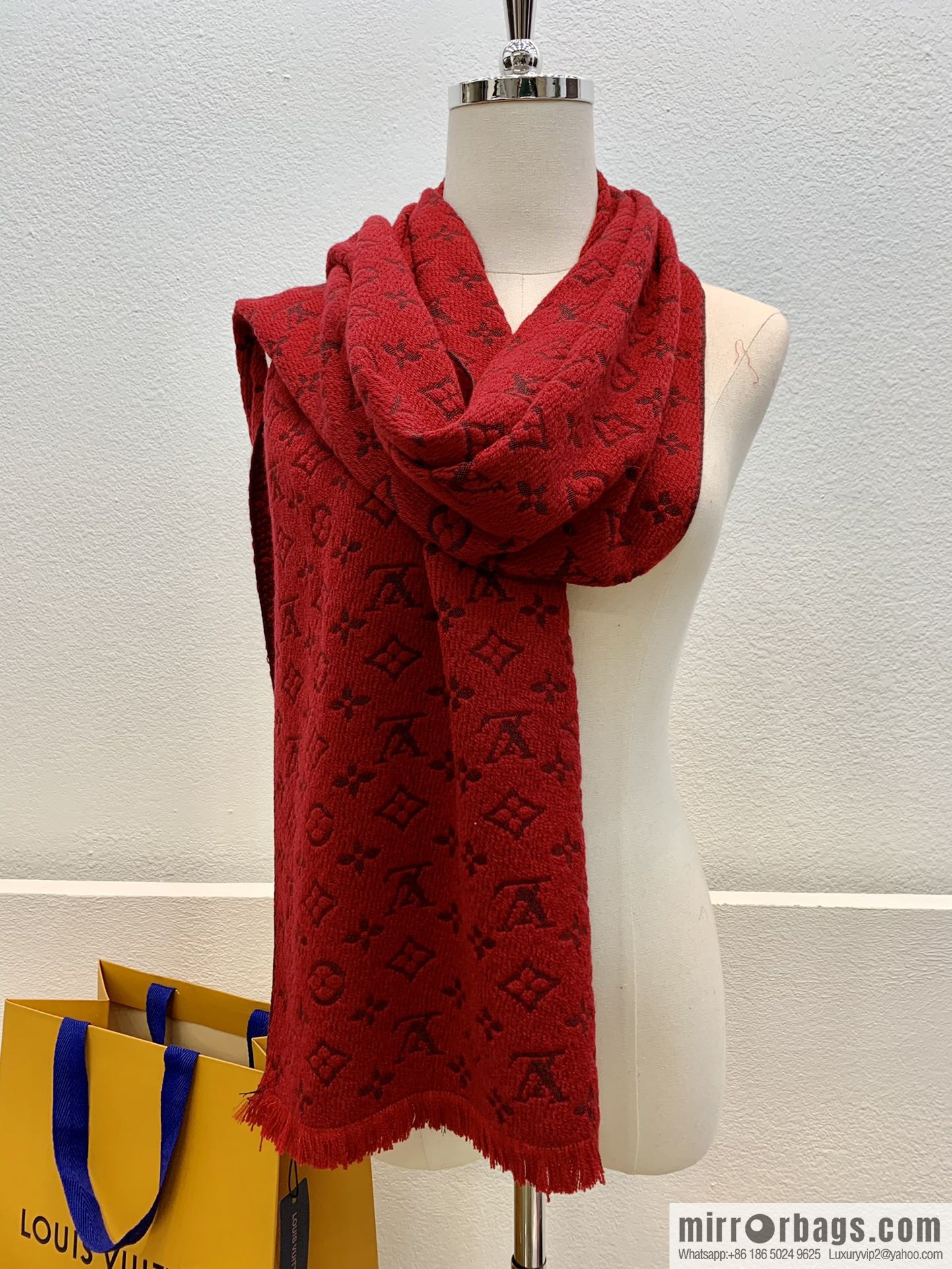 LV Louis Vuitton 100% wool men's wool scarf m78526