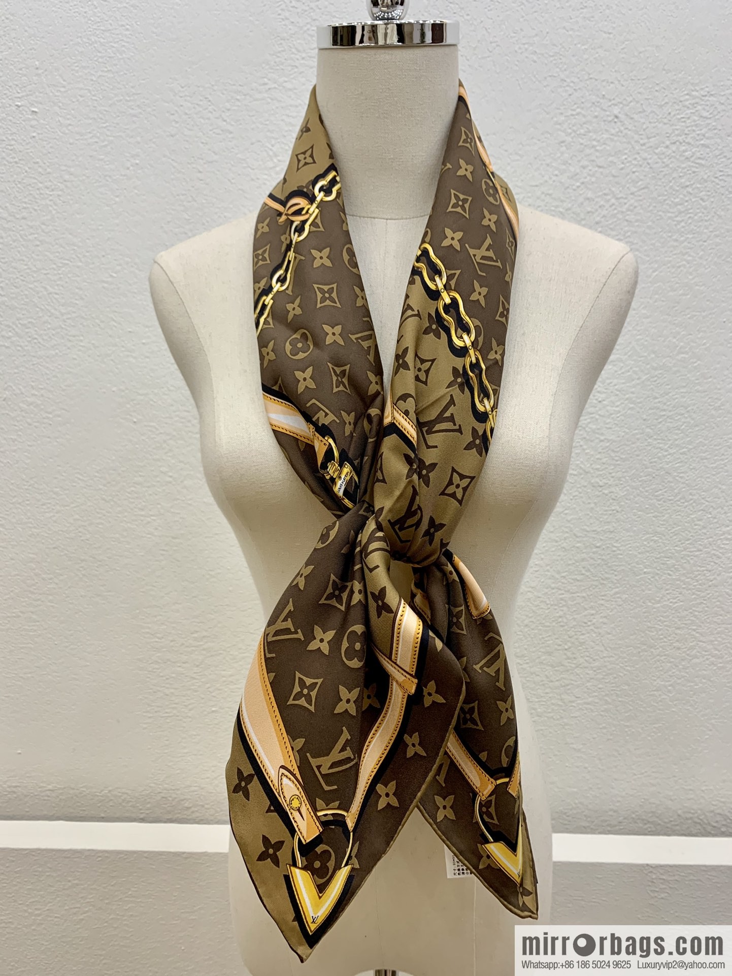 LV Louis Vuitton 100% silk twill scarf M78667 M78666 M70638