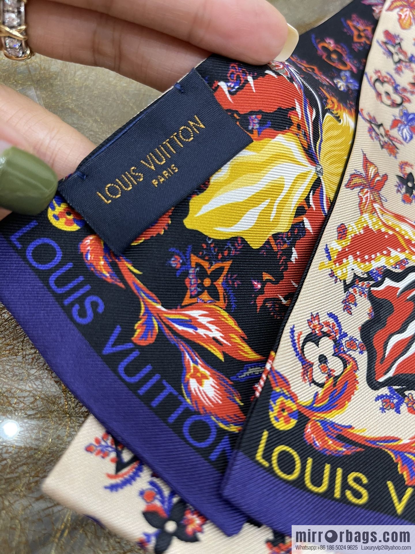 LV Louis Vuitton 100% silk Rendez-Vous headband m76433