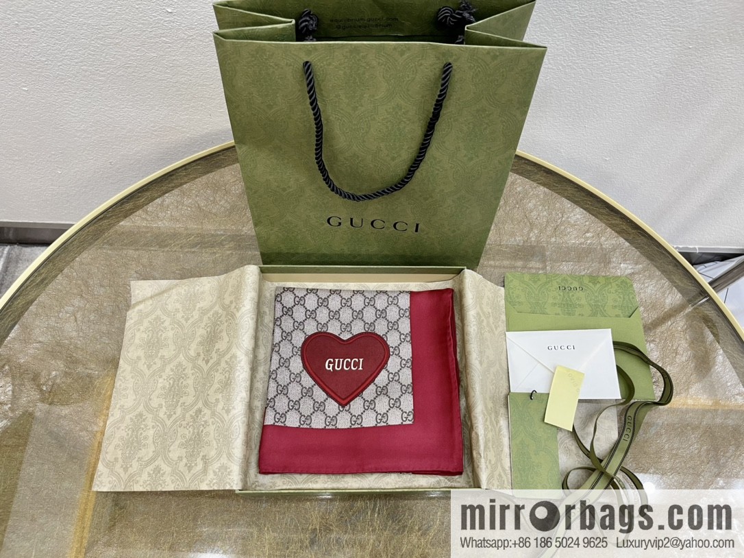 GUCCI Gucci 100% silk Valentine's Day limited edition love square scarf