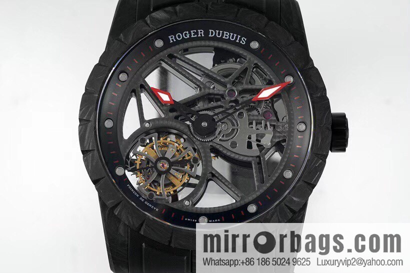The new Roger Dubuis carbon fiber tourbillon is shocked! EXCALIBUR (King Series) DBEX0577 1. Exclusive custom Roger Dubuis RD.509SQ tourbillon manual core