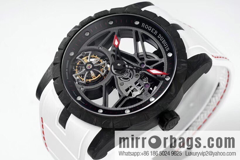 The new Roger Dubuis carbon fiber tourbillon is shocked! EXCALIBUR (King Series) DBEX0577 1. Exclusive custom Roger Dubuis RD.509SQ tourbillon manual core