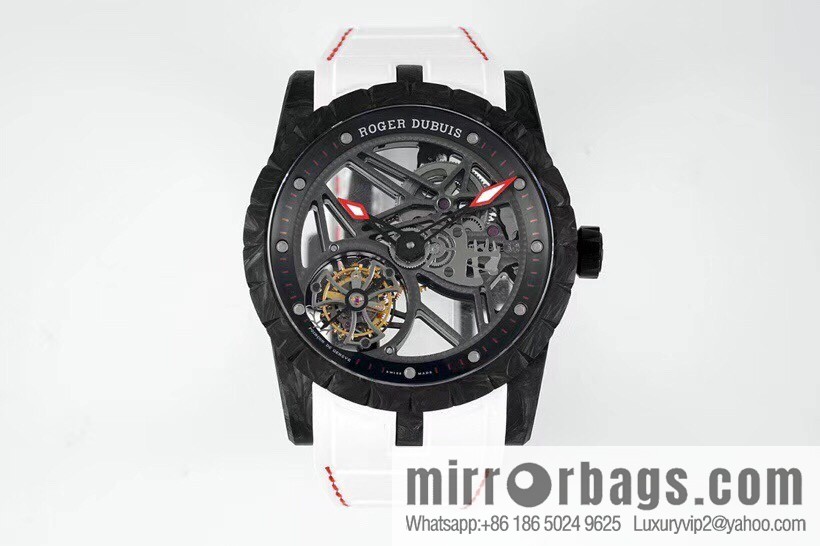 The new Roger Dubuis carbon fiber tourbillon is shocked! EXCALIBUR (King Series) DBEX0577 1. Exclusive custom Roger Dubuis RD.509SQ tourbillon manual core