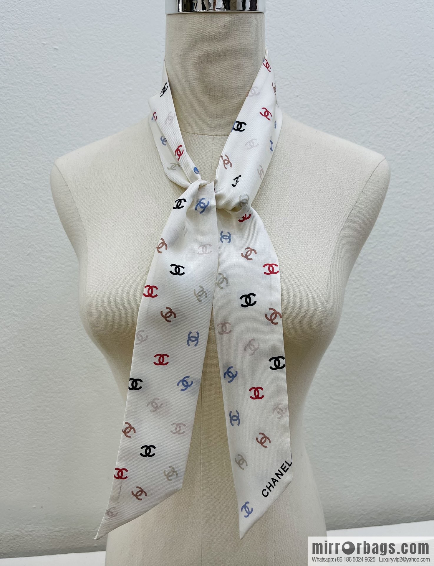 Chanel Xiaoxiang Twiily 100% Silk Silk Hair Band Ribbon AA7447