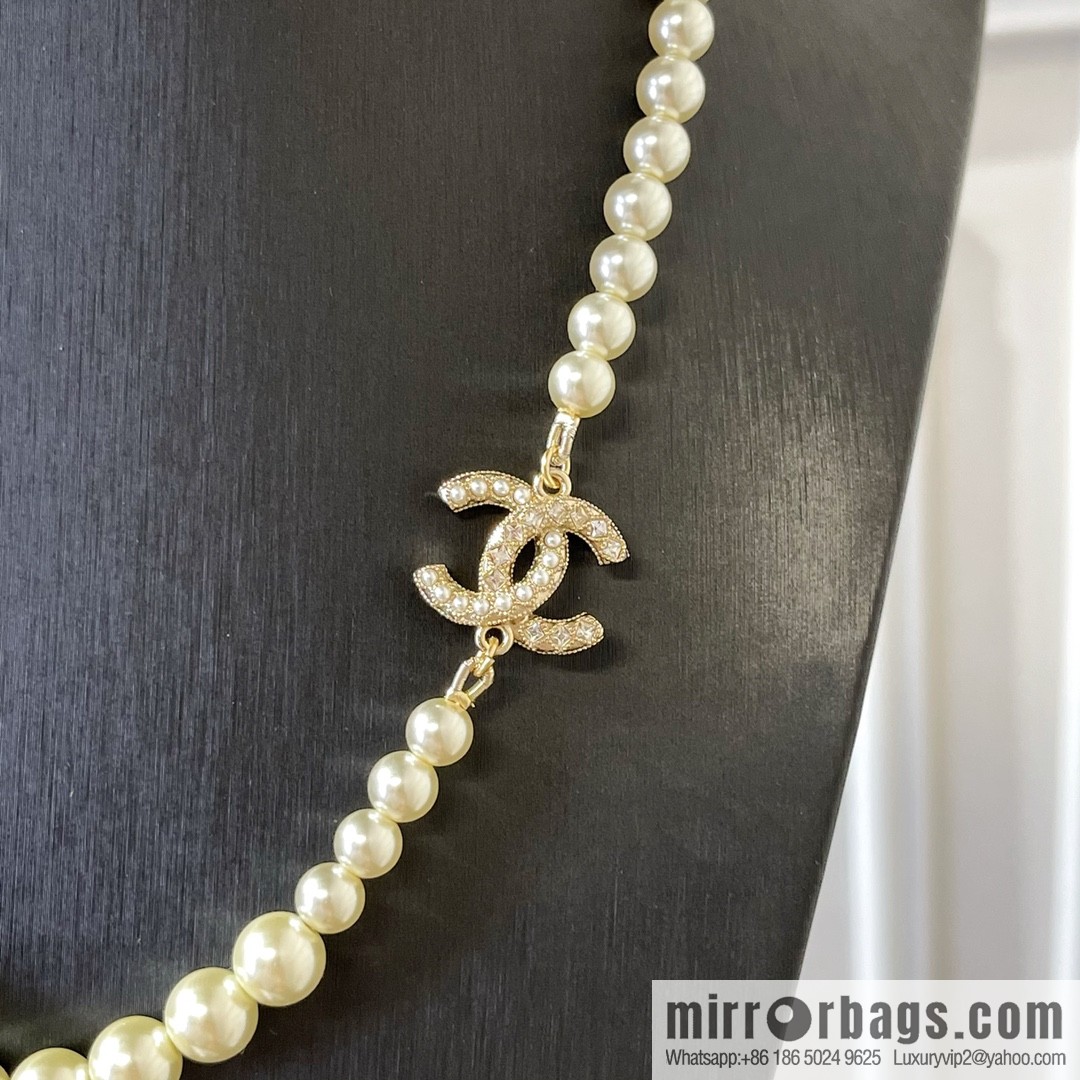 2021 new Chanel double c pearl necklace