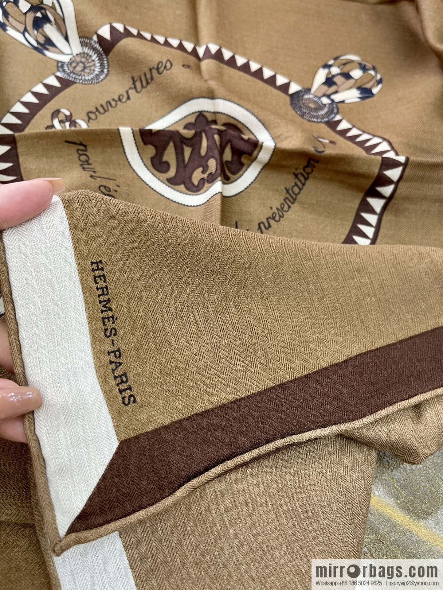 Hermes Hermès coat of arms pattern printing new solid color silk square scarf