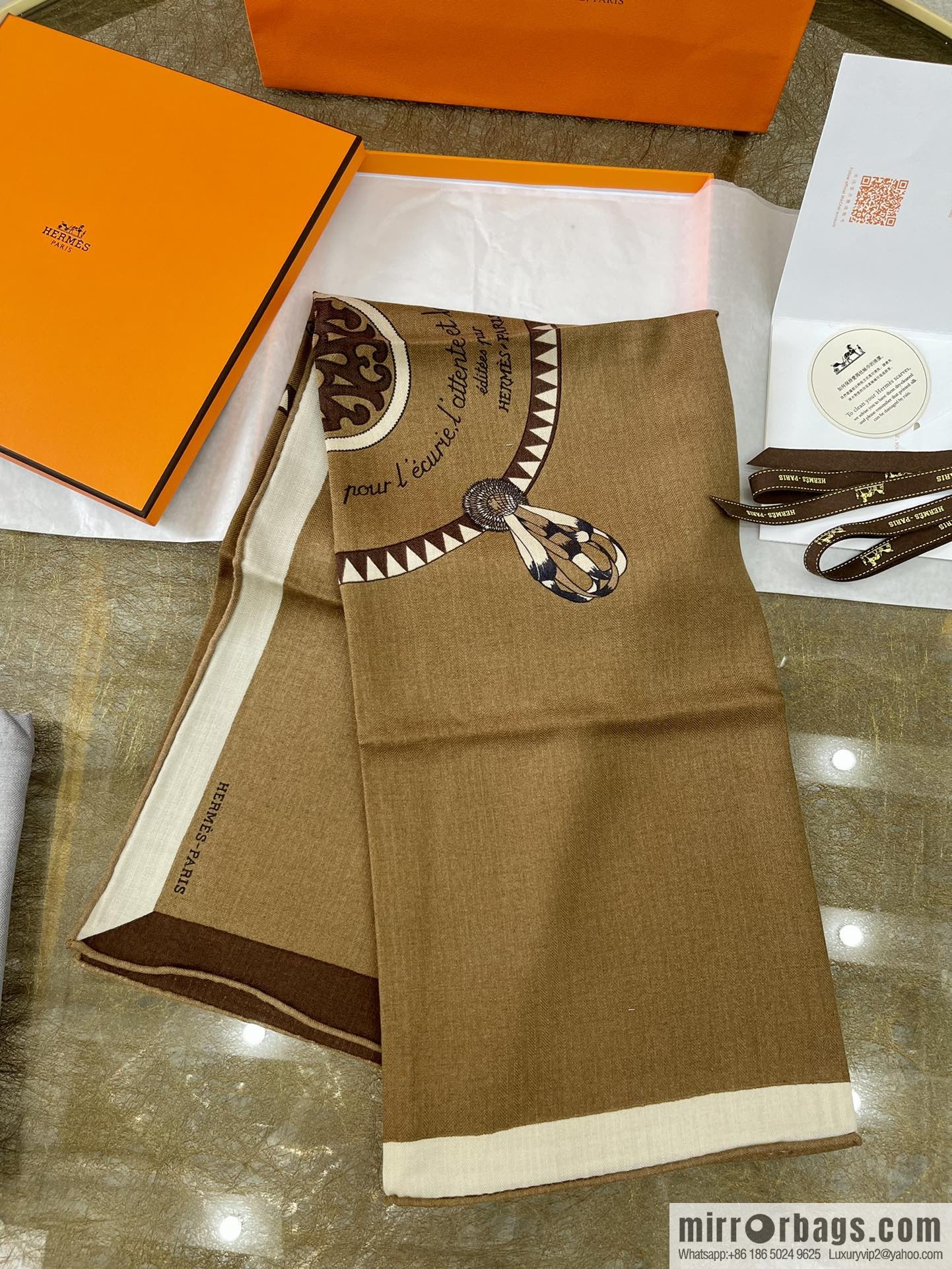 Hermes Hermès coat of arms pattern printing new solid color silk square scarf