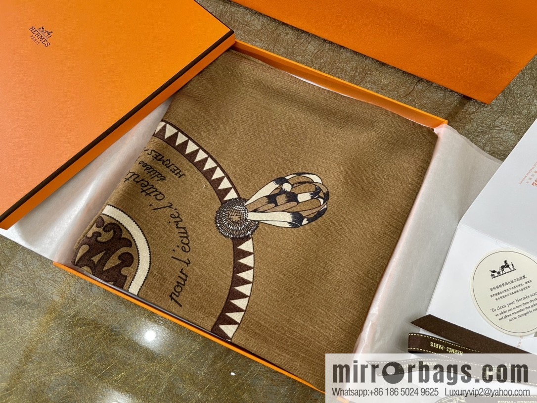 Hermes Hermès coat of arms pattern printing new solid color silk square scarf
