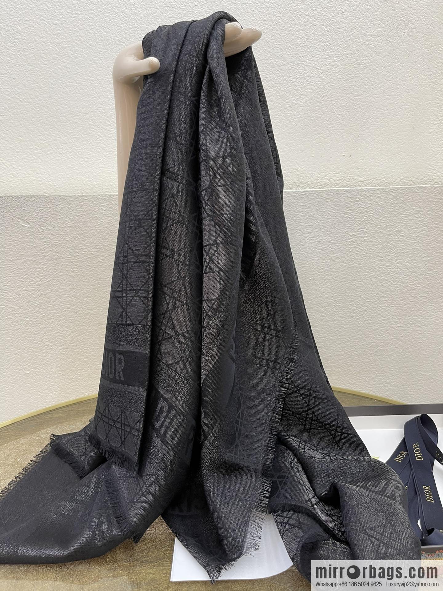 Dior Dior Classic Rattan Checkered Scarf 04CAL140I630_C019