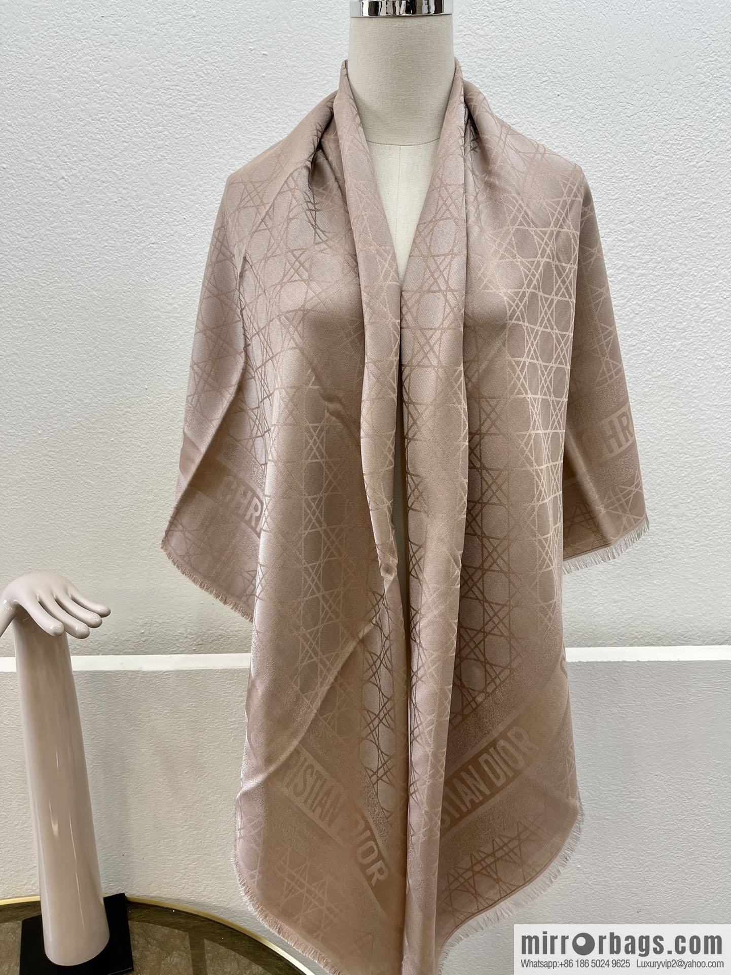 Dior Dior Classic Rattan Checkered Scarf 04CAL140I630_C019