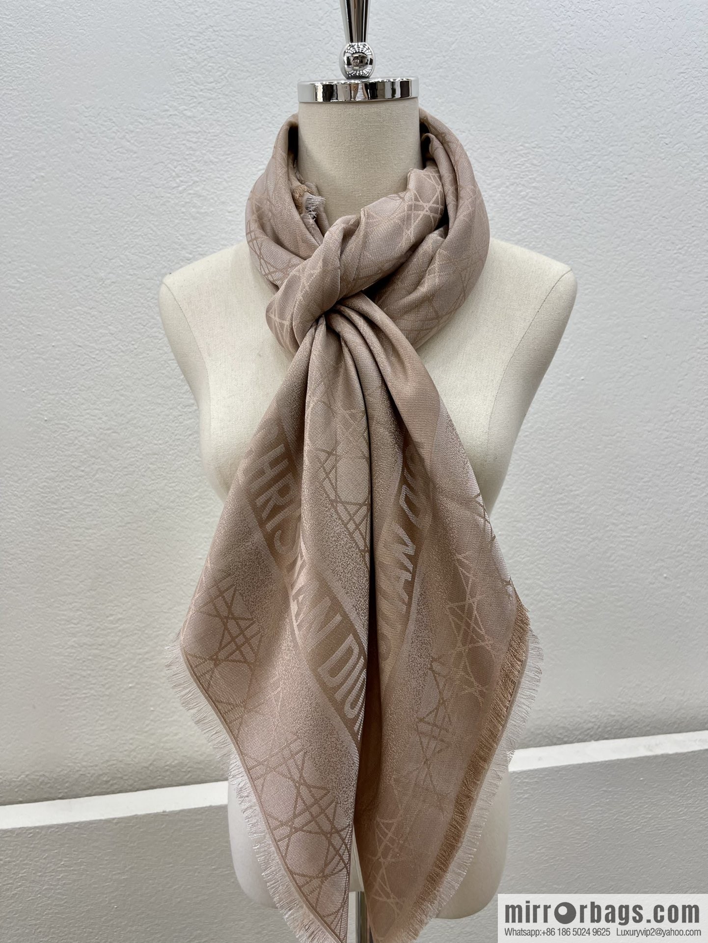 Dior Dior Classic Rattan Checkered Scarf 04CAL140I630_C019