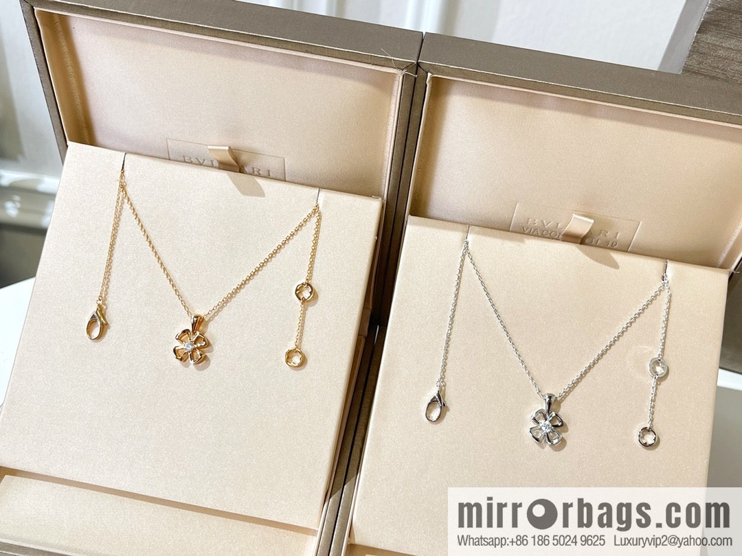 BVLGARI Bulgari series, four-leaf clover necklace