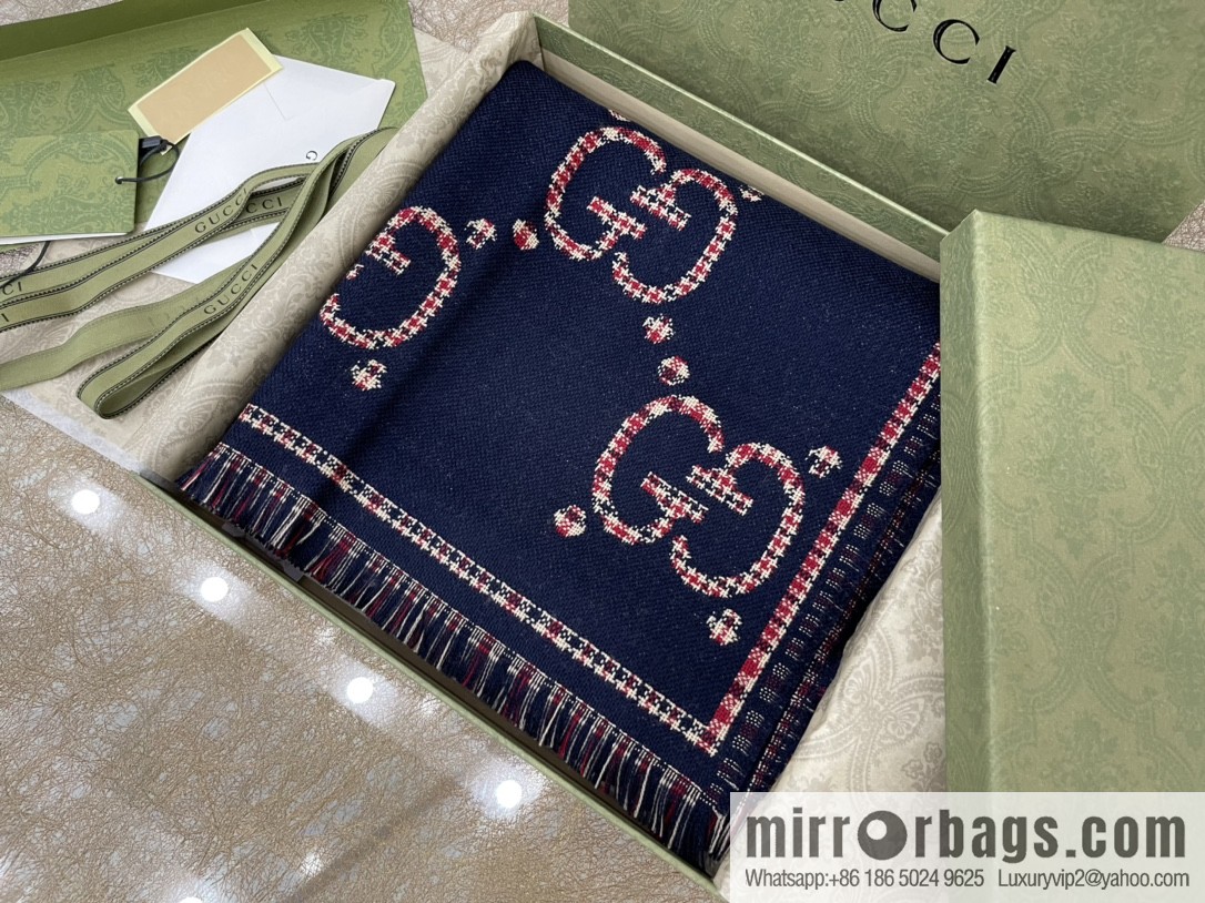 GUCCI Gucci Classic GG pattern 100% wool long towel