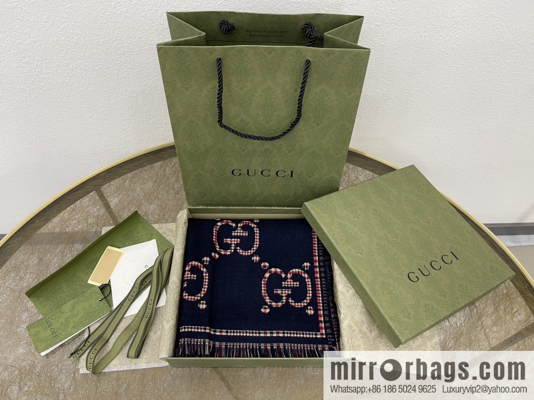 GUCCI Gucci Classic GG pattern 100% wool long towel
